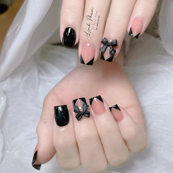 Mẫu móng vuông ngắn đẹp dễ thương