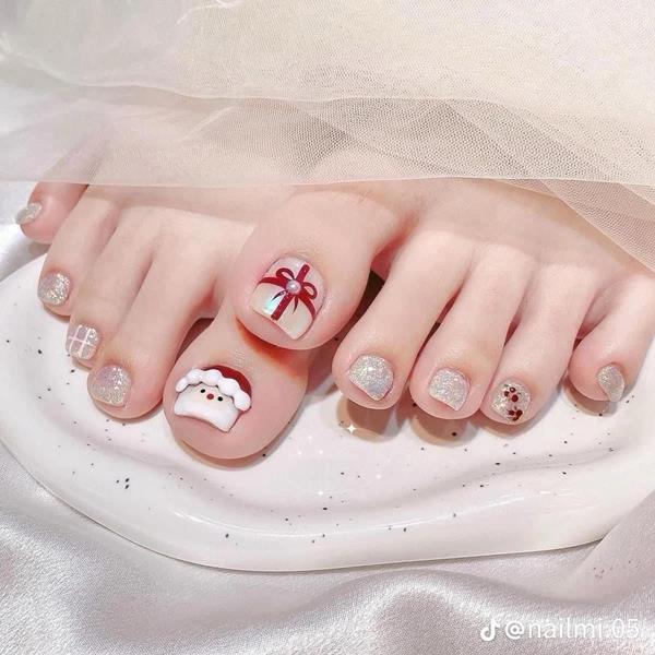 Nail chân noel đơn giản dễ thương