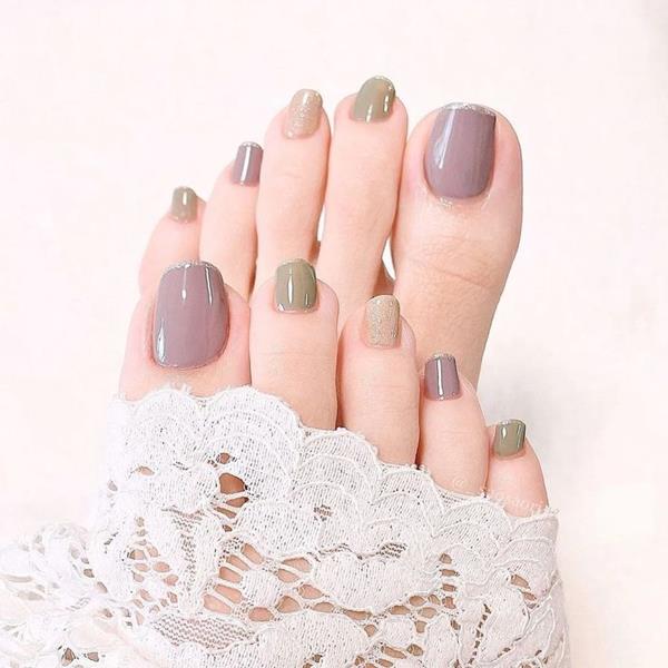 Mẫu màu nail chân đơn giản nhẹ nhàng 2