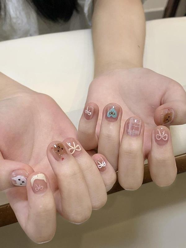 Xu Hướng 2025: Mẫu Nail Móng Tay Ngắn Đẹp, Nhẹ Nhàng & Thời Thượng