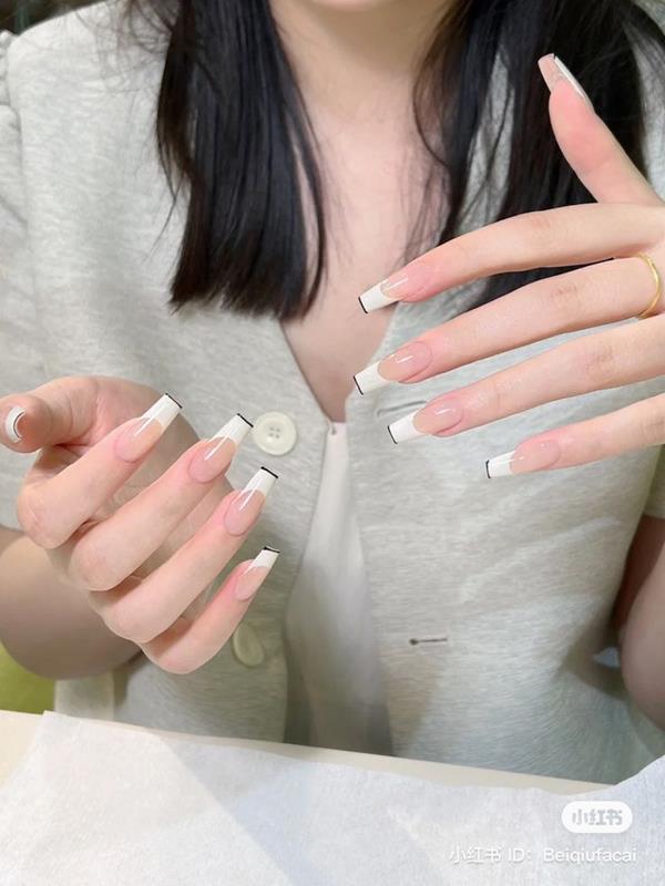 Nail dài đơn giản nhẹ nhàng sơn đầu móng trắng
