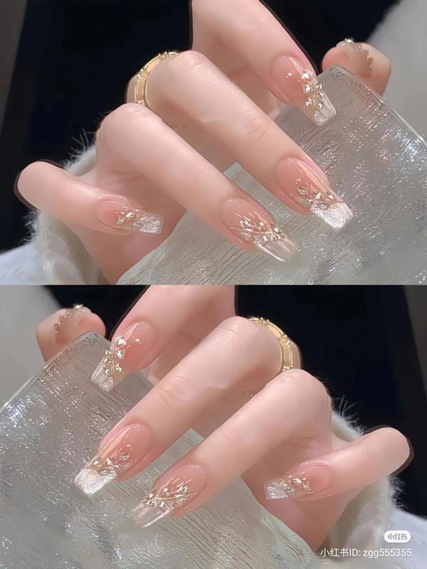 Nail tay cô dâu đẹp đơn giản móng vuông