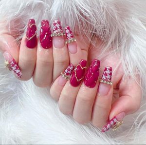 nail hồng đính đá