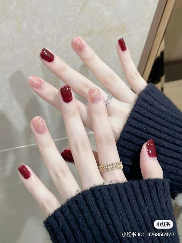 Móng xinh nhẹ nhàng màu đỏ mix hồng