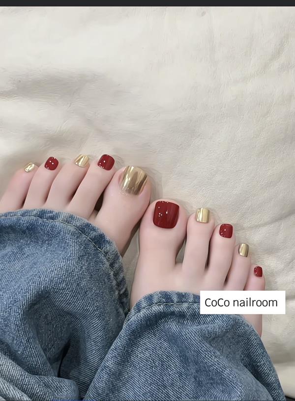 Nail chân sơn gel đơn giản màu đỏ